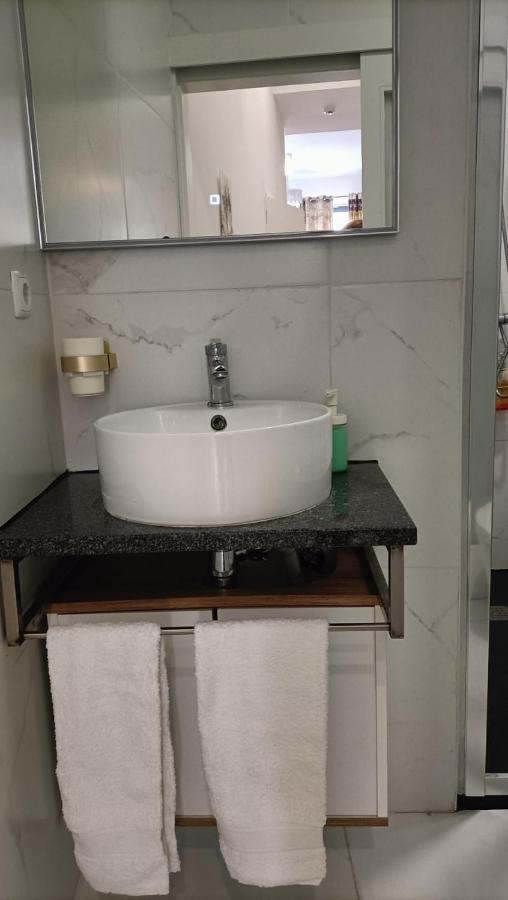 Central Cozy Star 1 Balcony Ac Near Merto Порто Екстериор снимка